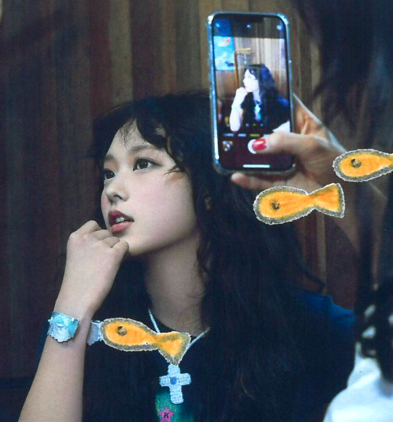 curly haired haerin is for the history books