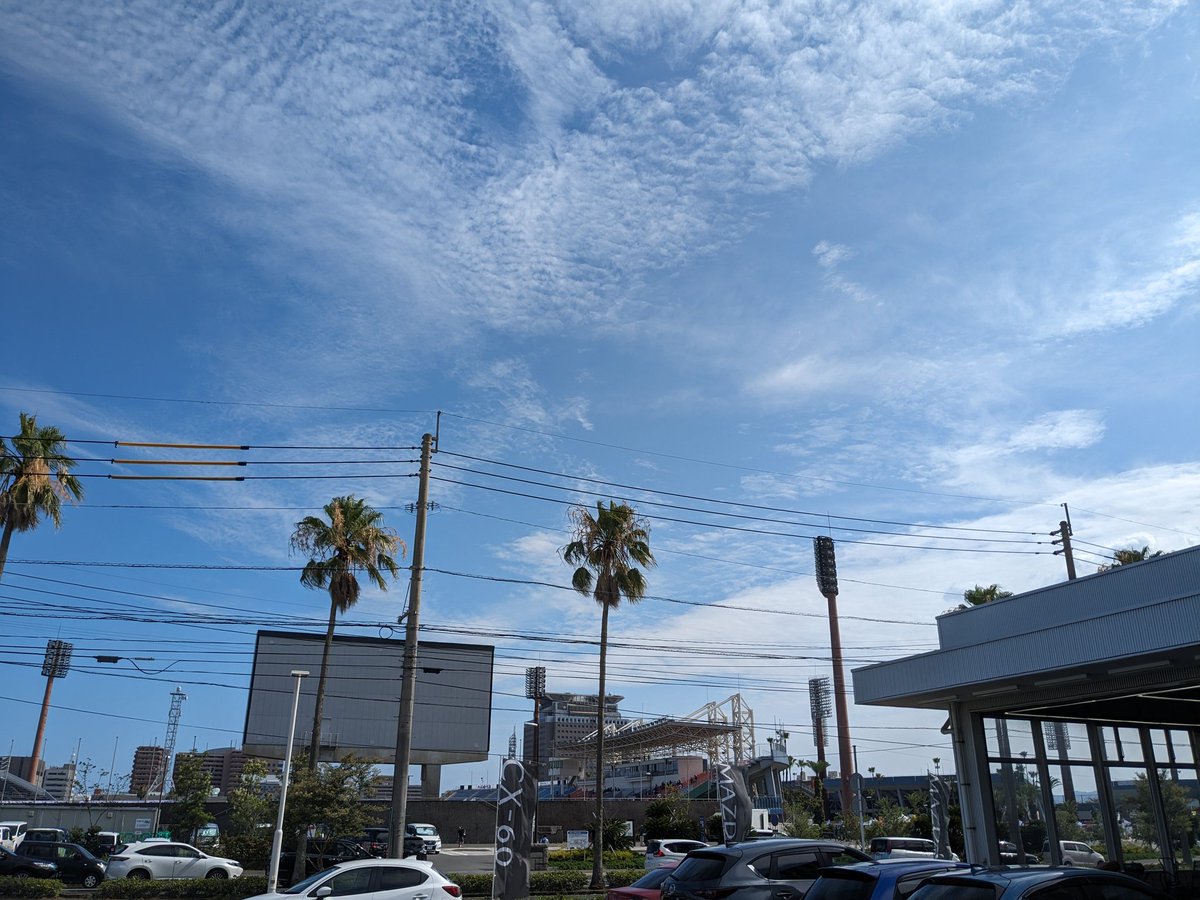 0108Aqu19572's tweet photo. まだ体が本調子じゃないので、車の点検ついでにスタグルだけ買って自宅観戦します!
しかしまぁ、ディーラーの営業さんのご親戚がスタグル出してらっしゃるとは。。世間は狭い😀
#鹿児島ユナイテッドFC
#CuuCafe
#キッチンカー珊瑚礁
#ぶえんもゆかり https://t.co/QSlWIotdBR