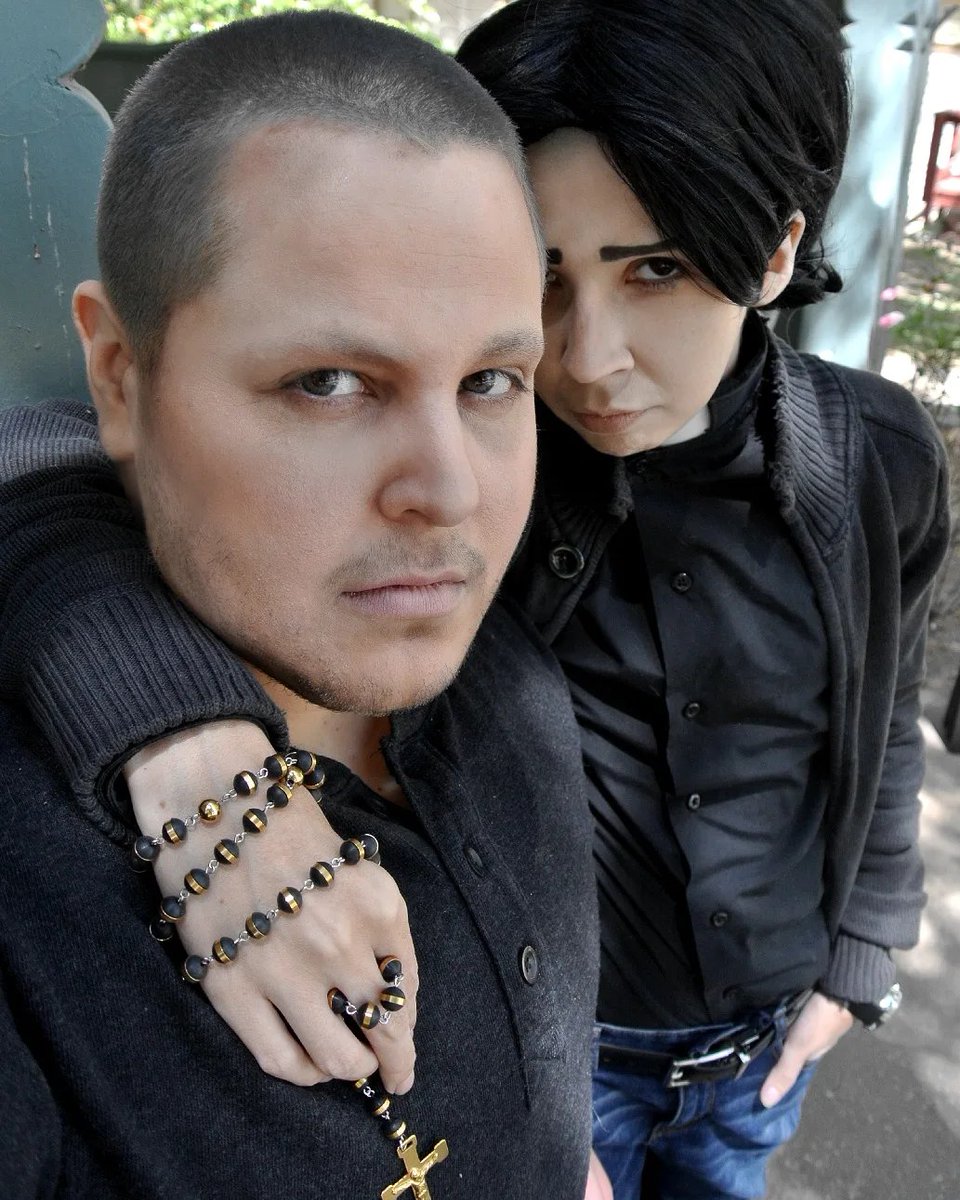 I feel so bad for you now
When your cleaning up your wounds to heal
Tell what so cold
When you're looking for that outer need to make it bleed

And I'll be, running from you
Father if you could just give me
I'm tired of running
I'm tired of running

Father, Father

#midnightmass