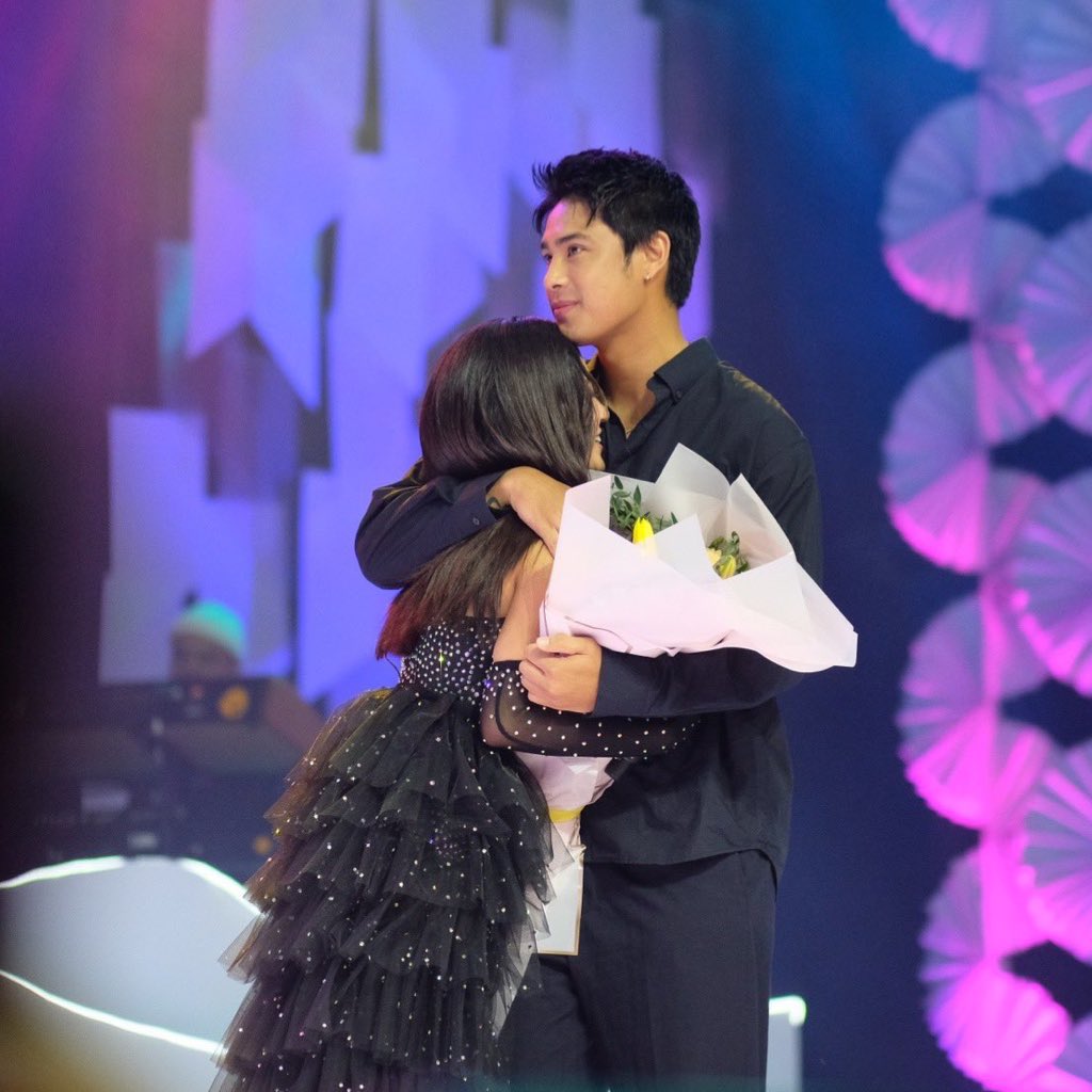 dbsolace's tweet photo. "He's such a solemn person. He gives you peace. He gives you solemness."

#DonnyPangilinan; PAHINGA NIYA SA LAHAT 🤍 He is her peace and calm; her rest from all there is in life. 

#BelovedBelleConcert #BelleMariano 
#DonBelle https://t.co/epR1QIffY9