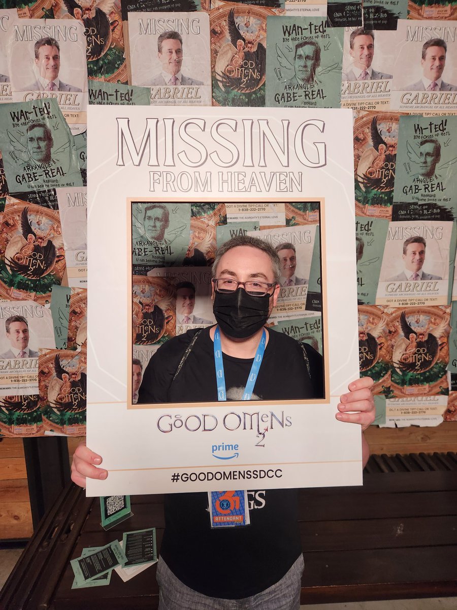 HowBoutDan's tweet photo. @GoodOmensPrime Still on a mission! (2/2) #GoodOmensSDCC https://t.co/xgy213S3Ev