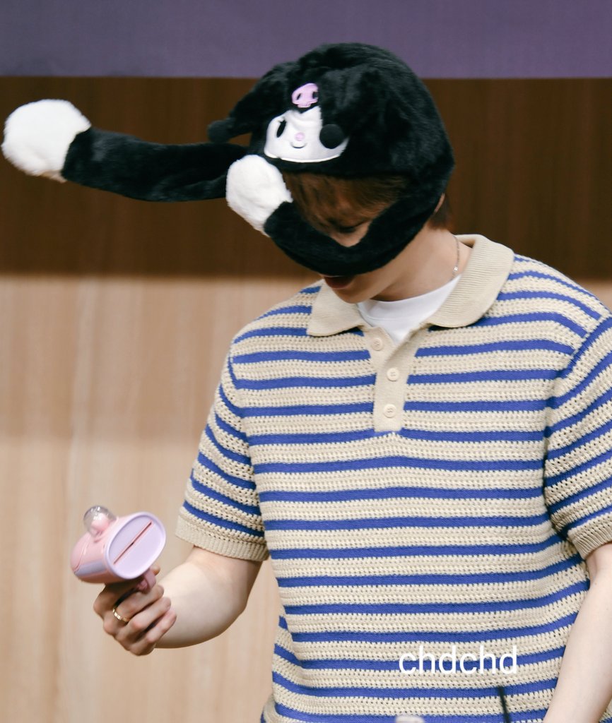 chdchds1's tweet photo. 😆
20230722 뮤직아트
#강다니엘 #KANGDANIEL https://t.co/VdyWkQQEZe