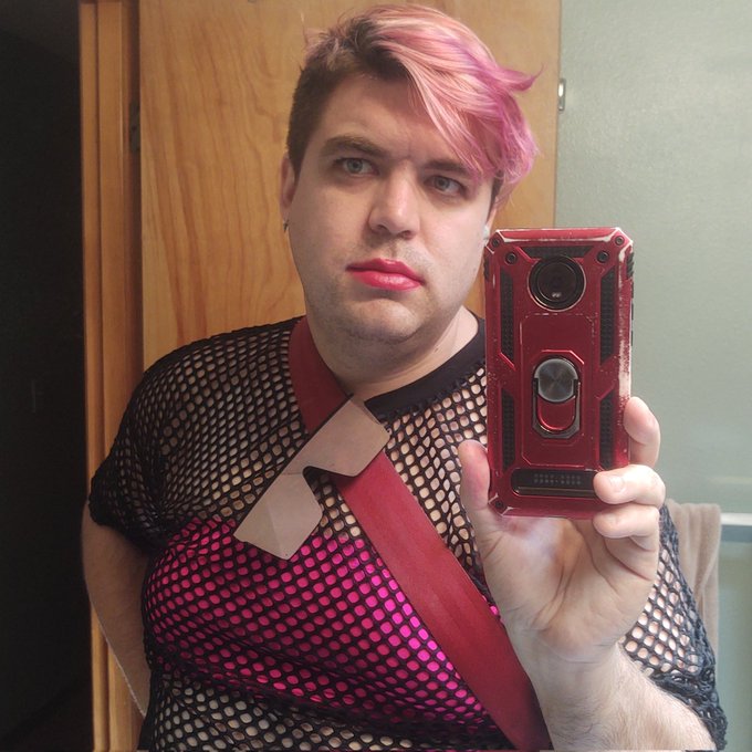 #NewProfilePic https://t.co/0UOLeq3ZI9<a href="/tag/newprofilepic"class="tags">#NewProfilePic</a>