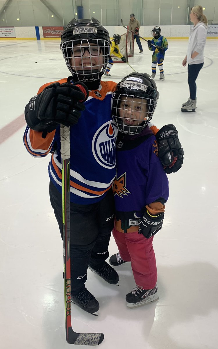 nielsonTSN1260's tweet photo. Wasn’t able to be there today but the kids had a friend who had a skating/hockey birthday party and they were ready to go!
They are both gonna tower over U9 & U7 this year #Giants #Marshall #TheMuzz https://t.co/ndtvPCsQHF
