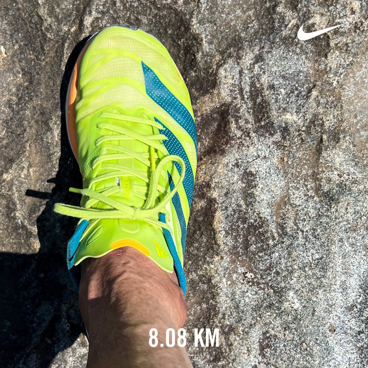 nadesign's tweet photo. 走るデザイナー
アプリが給水時に終了したので第2ラウンドへ

Today's #applemusic is #shogohamada 
Ran 8.08 km with the #NRC

#adidas #adidasrunning #adizero #adizeroadiospro2 #running  #runner #runners  #applewatch #beatsfitpro https://t.co/z3wFFneEqS