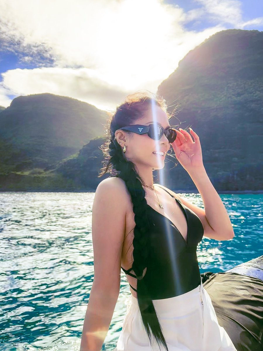 rirriyang's tweet photo. Kauai, Hawaii 🦋 https://t.co/sM1pmG3dLI