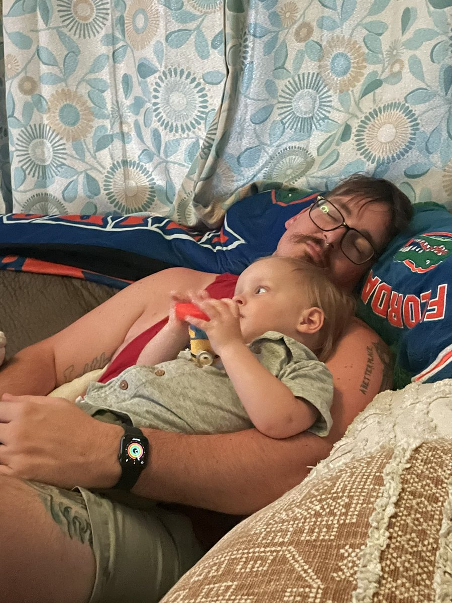 agentllama's tweet photo. I love my family. 🙏🏻💛🥹 https://t.co/xk7lb4sKQ6