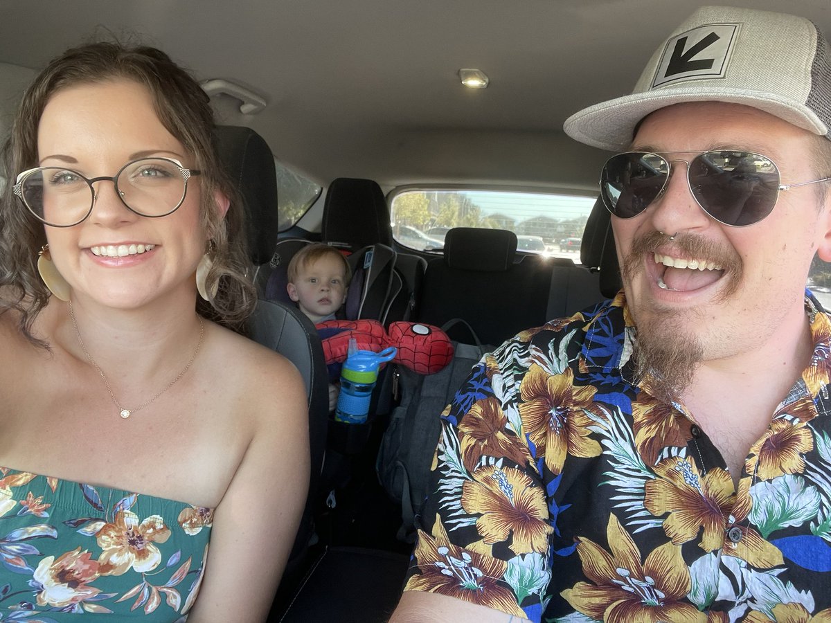agentllama's tweet photo. We were really cute the other night, on our family date night. 😍#noodlesarelife https://t.co/XH8Ure3pvs