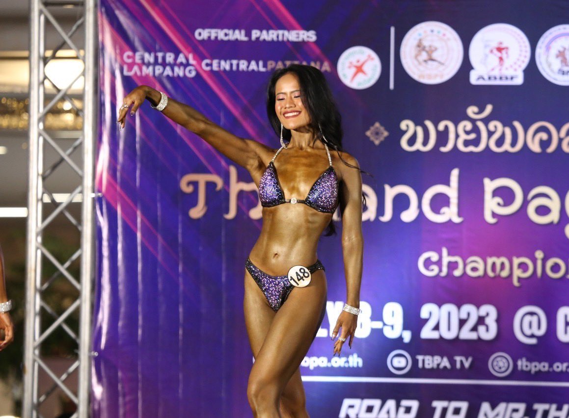 ptploychom's tweet photo. พายัพคลาสสิค #เพาะกาย  #bodybuilder  #bikinimodel #model #BikiniFitness #lampang #Thailand #ลำปาง #เทรนเนอร์ #เทรนเนอร์ลำปาง #เทรนออนไลน์ #เทรนเนอร์ออนไลน์ #ปั้นหุ่น #ปั้นก้น #สุขภาพดี #สุขภาพ https://t.co/dU4133Zeha