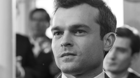 “Amateurs chase the sun and get burned. Power stays in the shadows away from the light.”

#Oppenheimer