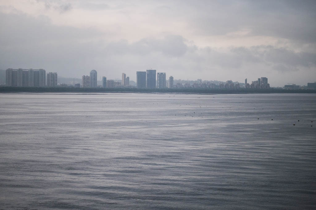SloganMurugan's tweet image. #IndianTideLine 
Navi Mumbai Skyline at dawn from the Thane Creek Bridge - Vashi