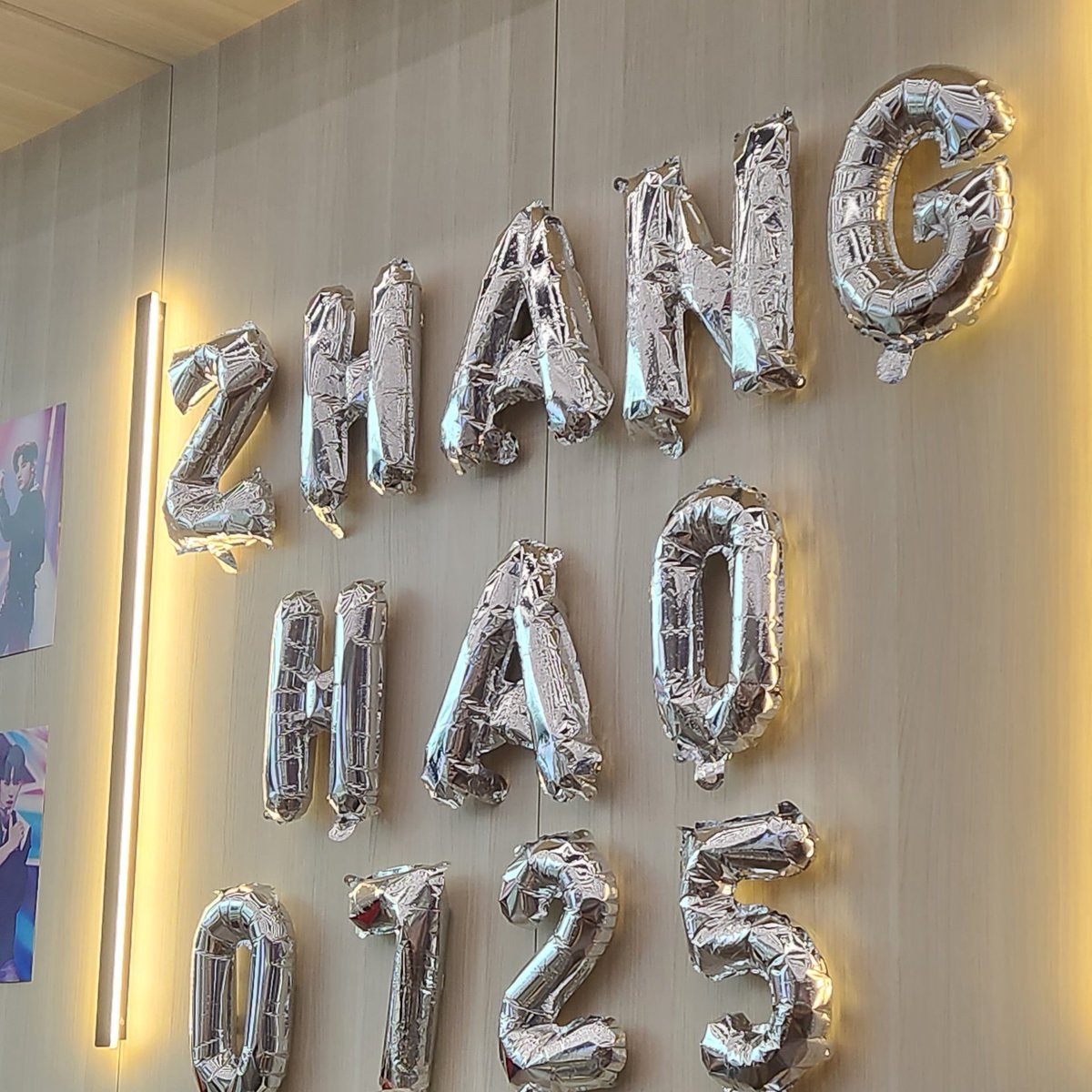ultzebewon's tweet photo. went to 2 zhanghao bday cs events today !! the setups and the freebies are so pretty 🫶 thank you organizers!!
#ourdearsummer
#ScenarioZhangHaoDay https://t.co/A7NPCSxmdi