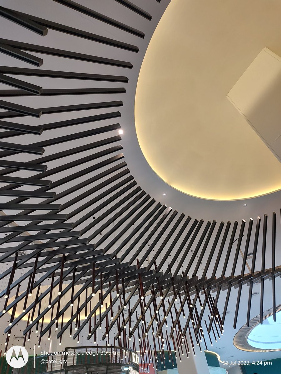 patel_grv's tweet photo. Unique architecture is mandatory when you build premium space - Palladium Mall, Ahmedabad
#Motography #HelloMoto #Motographer
#MotorolaEdge30Ultra https://t.co/KzpddYODWQ