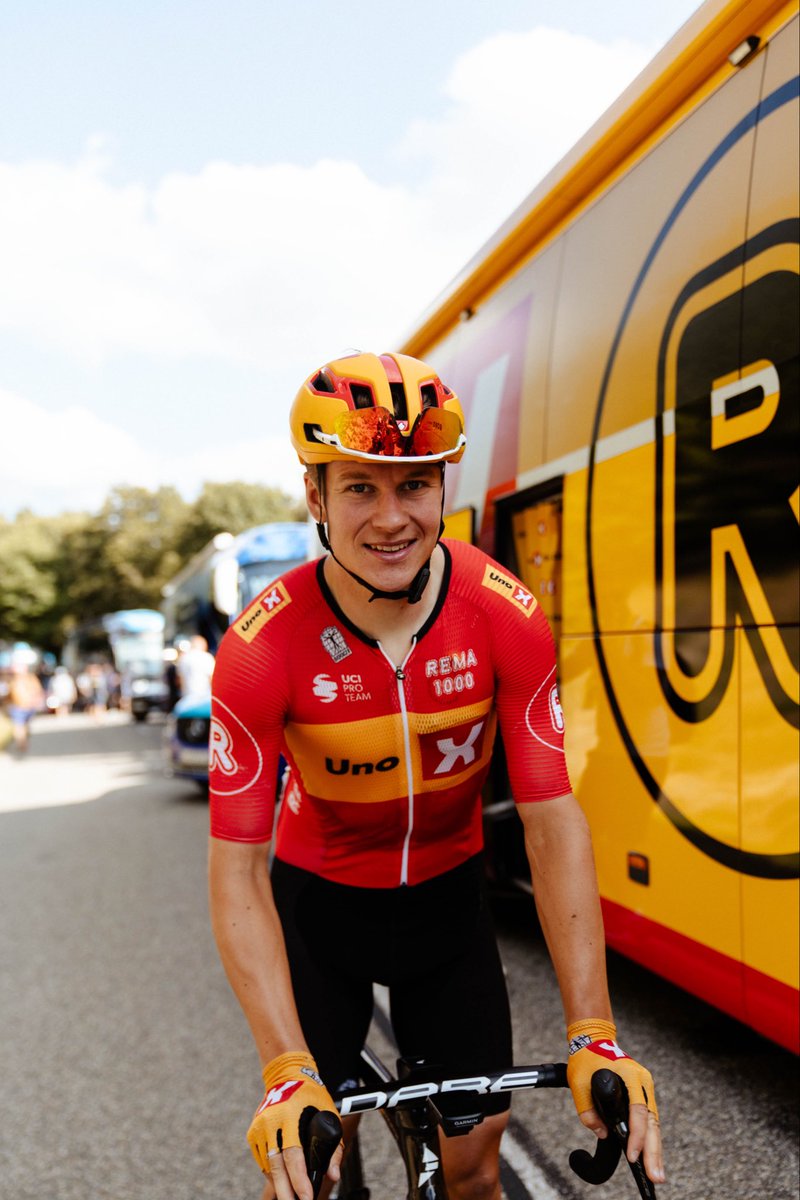 Jonas Abrahamsen 🇳🇴 27 years. «Grenlandsplogen» will continue his soon-to-be 10 year legacy with the team. Confirmed racer for Uno-X until the end of 2026.

Champagne today Abra? 🍾

File by @firstcycling: firstcycling.com/m/rider.php?r=…

#development

📸: Wordup Projects