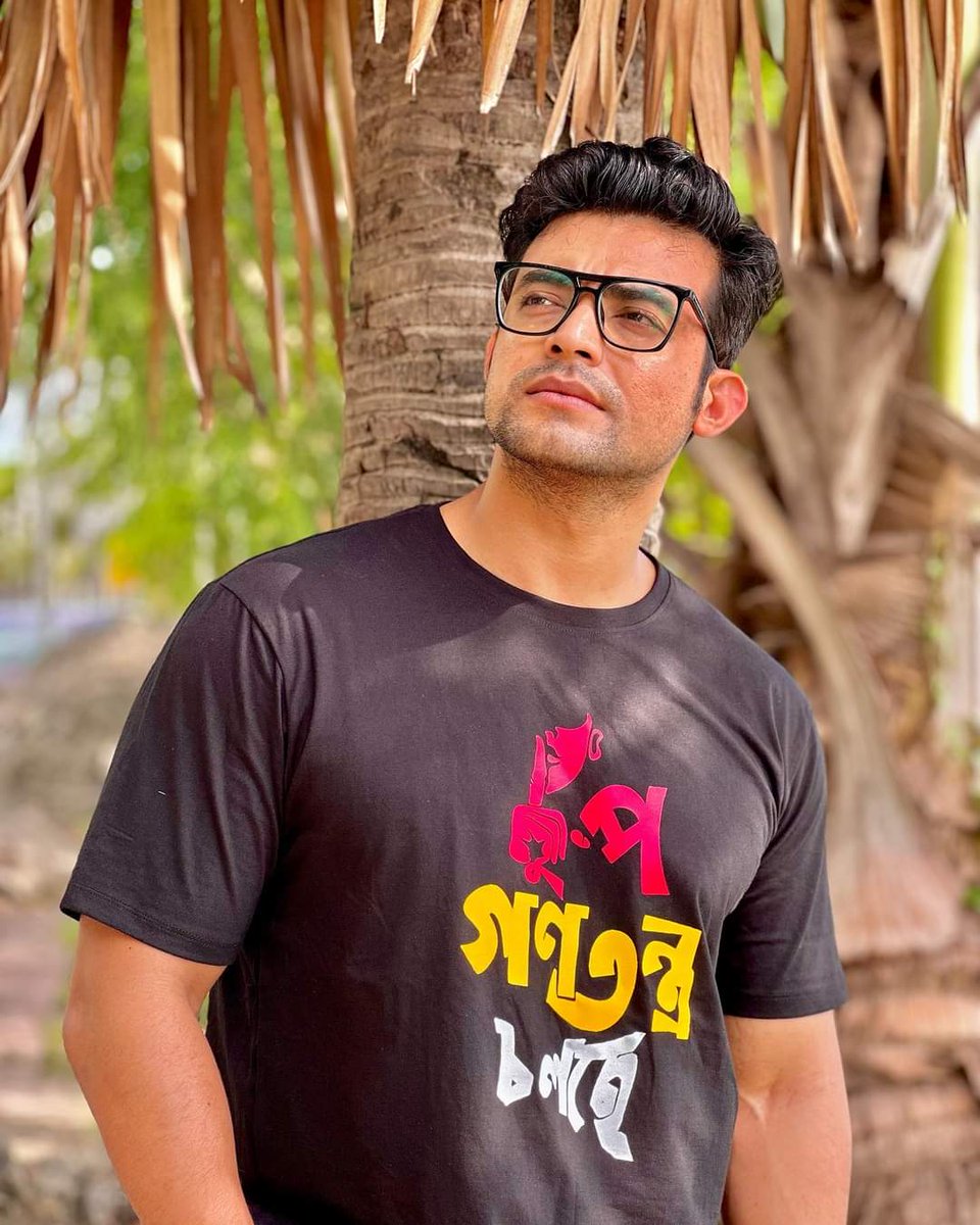 RanojoyBishnu's tweet photo. চুপ 🤫 .......
📷 @writroy
#rano #ranojoy #loveandpeace❤️✌️ #acrorslife #sunday #riverside https://t.co/u9uduiV88m