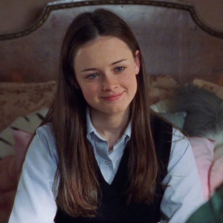 thinkergilmore's tweet photo. nothing new belongs to rory gilmore https://t.co/sjo9f2lR8W