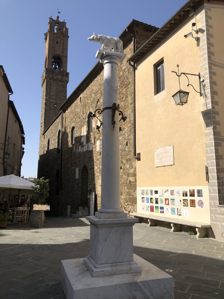 GulliesTours's tweet photo. Discover Montalcino jewel of art and history nestled in the hills of Val d'Orcia and home of Brunello, one of the world's great wines. A hill town with medieval buildings within its historic walls and with remarkable wineries lining its medieval streets
#montalcino #valdorcia https://t.co/1RZbzM4IK7