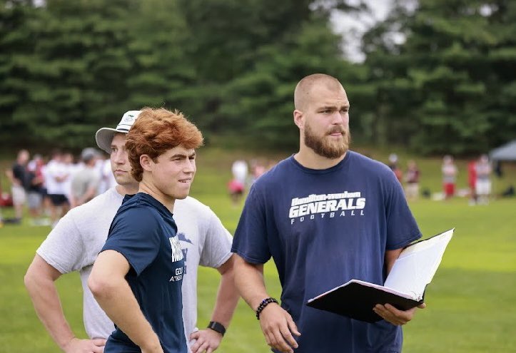 Coaching debut yesterday with the boys.. Good Luck this year 💯 @HamWen_Football @CoachTimFry