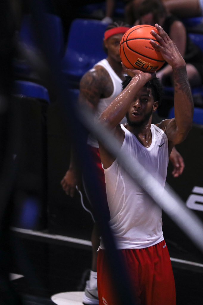 Georgia Basketball tweet media