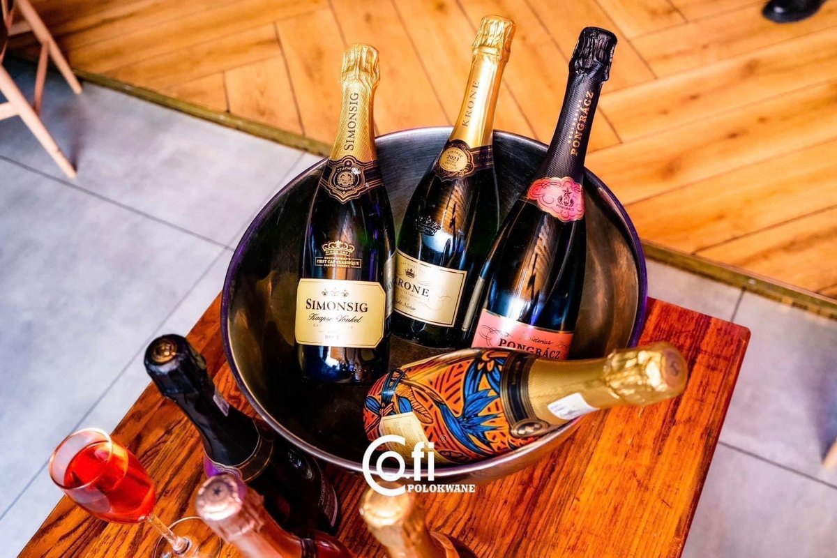 AFRICAN CUISINE BUFFET 

Join us today for our #africancuisinebuffet for only R120 ,from 13:00pm till late😋
.
Buy any 2 MMC for only R600🍾🥂
.
.
Table Reservations: 015 296 2538
.
.
#cofilifestyle #sundaybuffet #africancuisine #cofi #polokwane #goodvibes #goodfood