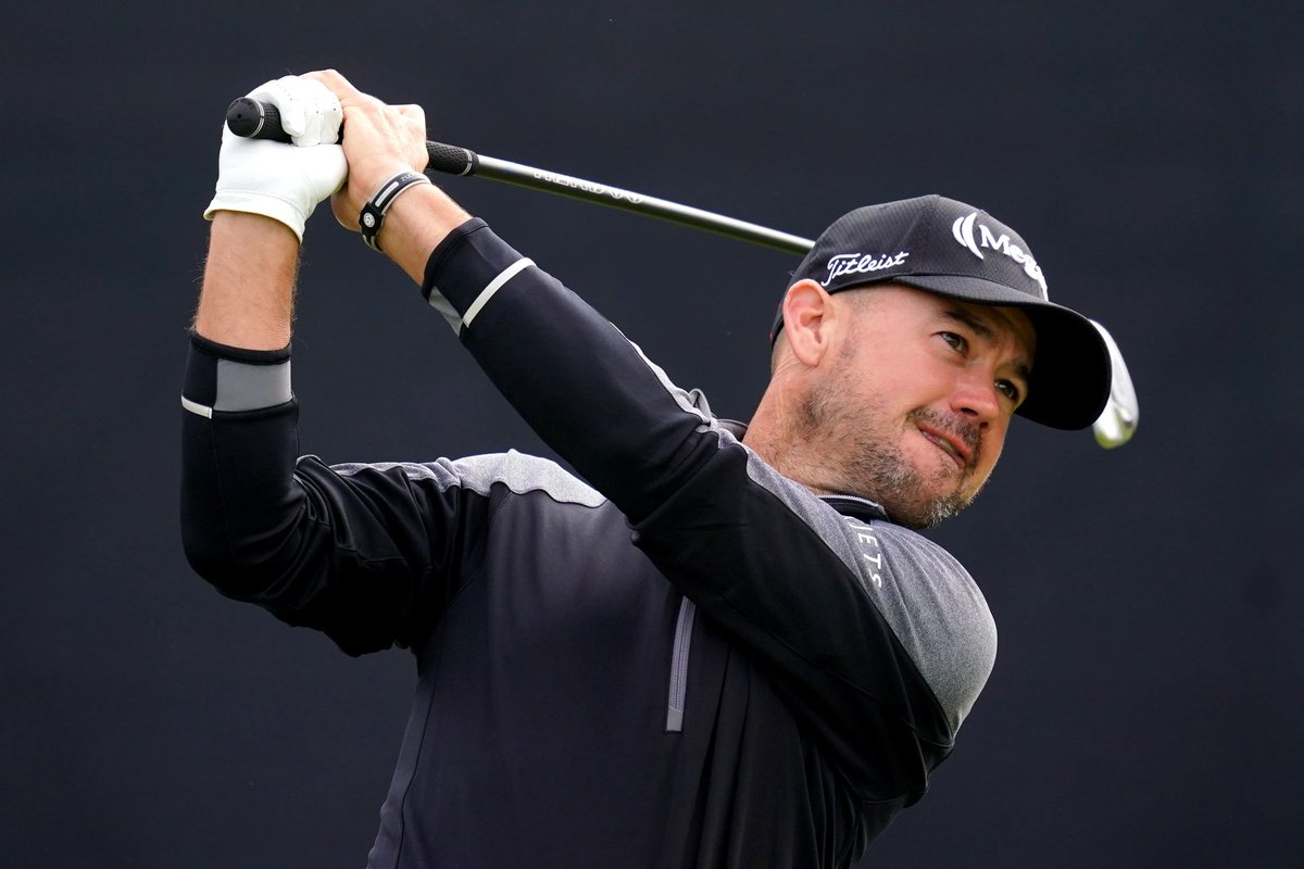 GolferWandering tweet picture