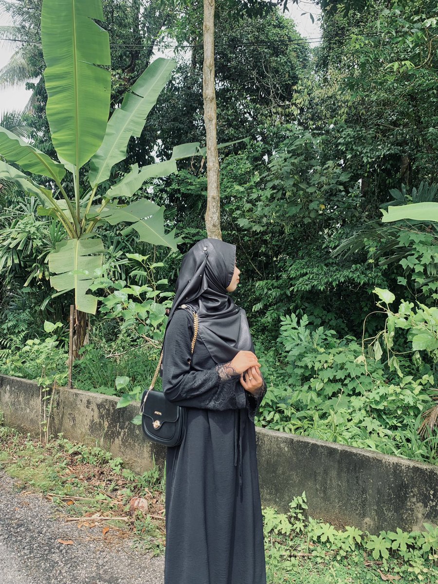 eynasyrahh's tweet photo. 🖤 https://t.co/xIhfxyBL4S