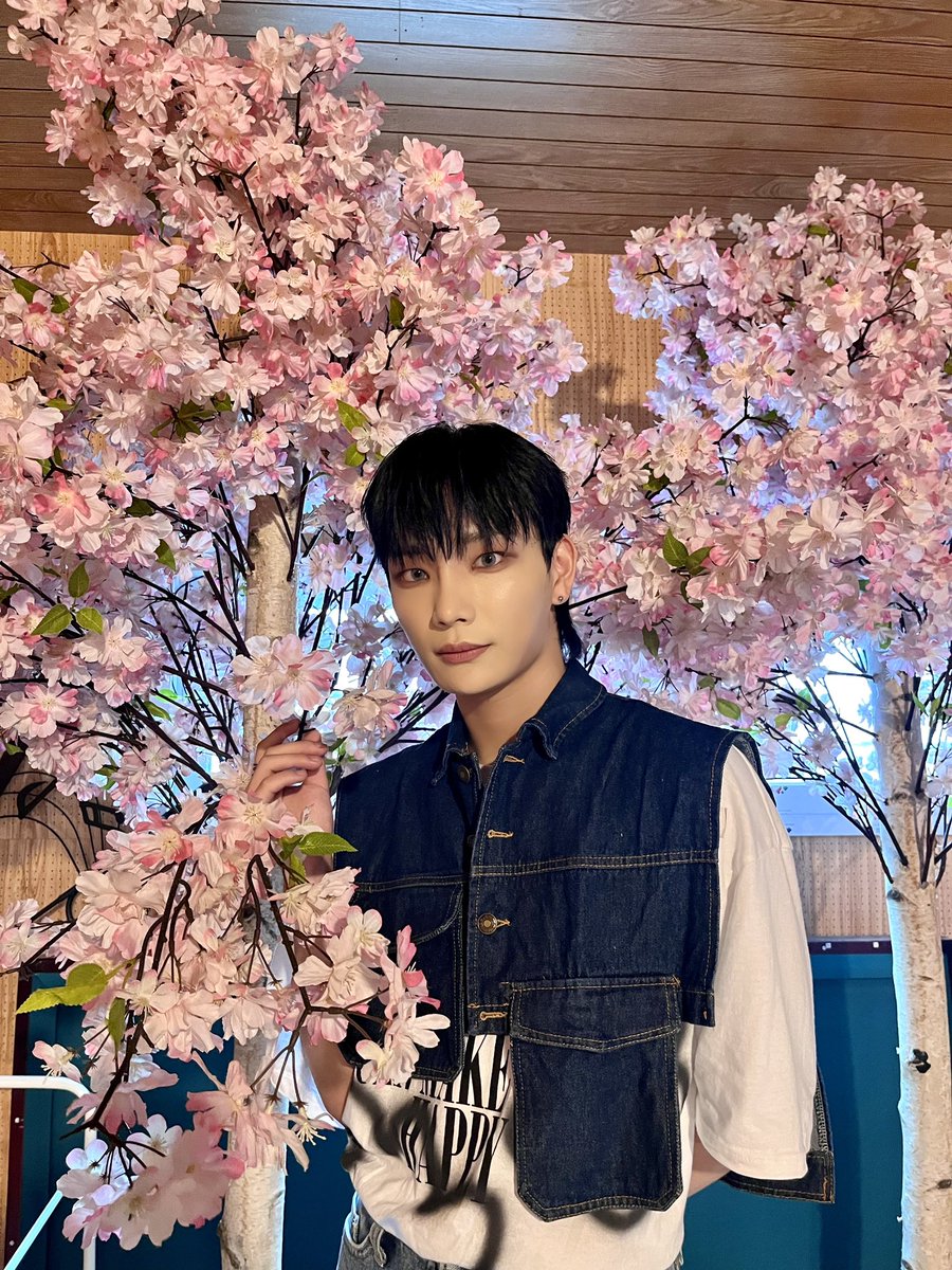 official_F_able's tweet photo. [#정]
오늘 함께해줘서 고마워🩵 https://t.co/GcXi0g54ne