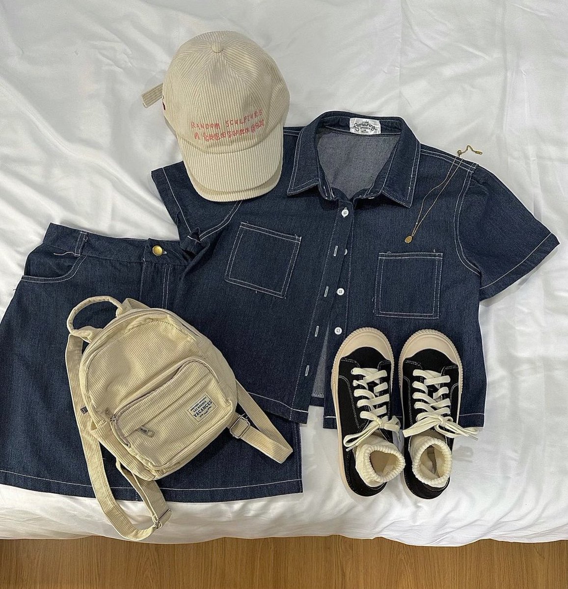 ifeelsopeach's tweet photo. ꒰ ootd ꒱ เธรดรวมเสื้อผ้า กางเกง กระเป๋า ใน LazLOOK เอาไว้แมทช์ลุคไปเที่ยวช่วงหน้าฝนกันคับ 🌧️🪿🌷🔆 https://t.co/GLtZYE0skk