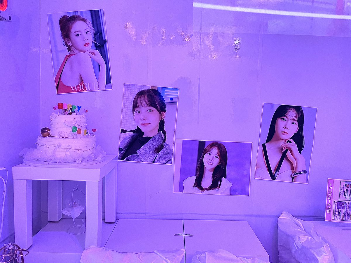 atsubow's tweet photo. スンヨンセンイルカフェに来ております🥳

#idolcafe_アイドルカフェ
#新大久保DJカフェ https://t.co/AsczqlCfgX