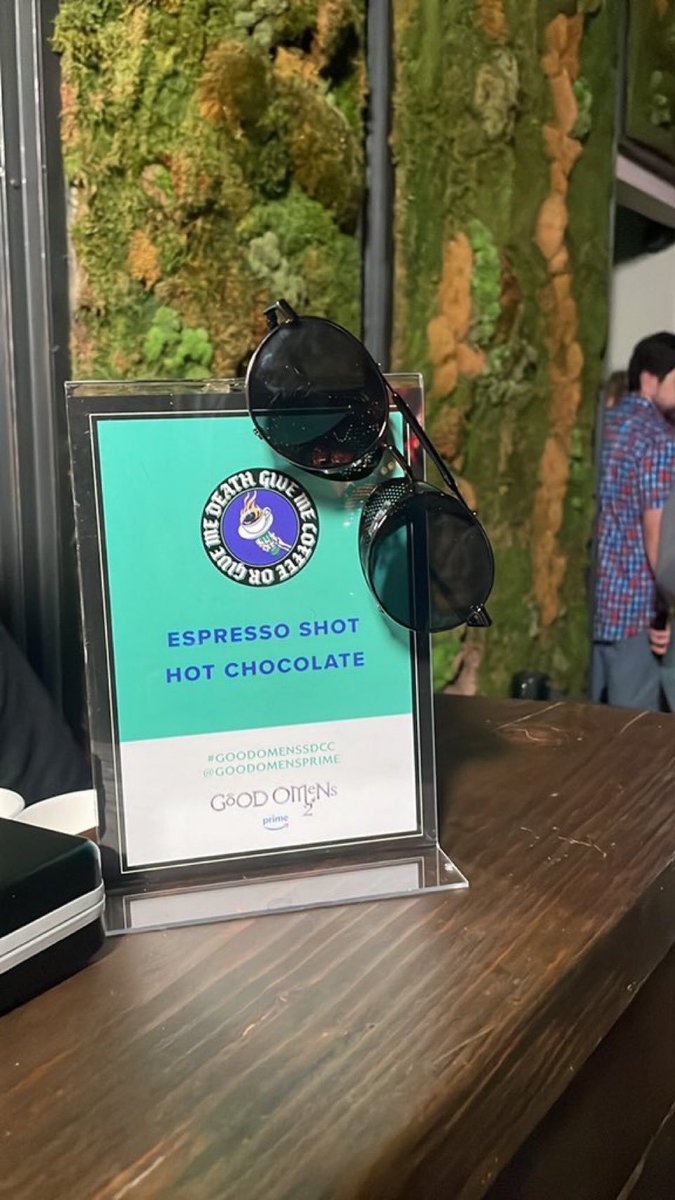 marrowsuckers's tweet photo. Give me coffee or give me dear coffee shop #GoodOmensSDCC 
@GoodOmensPrime https://t.co/E0kj7yhra0