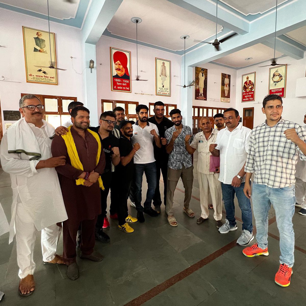 Bhiwani se boxer bhaiyo ke sath 👊🏽 umeed kerta hu nayyay hoga 🙏🏽 #fullsupport