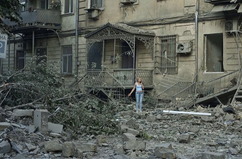 Odesa, UNESCO heritage site, after Russia targeted city with rockets. Odesa plays a big role in Russian imperial nostalgia. That's why Russia aims to destroy Odesa, a Ukrainian city where civil society has a strict position against the occupants. 📷 @Liberov