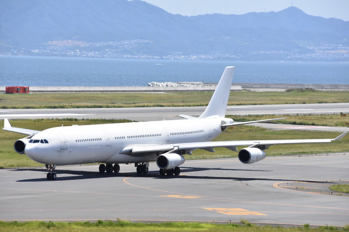 AirplaneVictory's tweet photo. July 23th 2023
Hi Fly (Hi Fly Malta) A340-313
9H-SOL in KIX/RJBB
#HiFly #HiFlyMalta
#A340_313 #9H_SOL
#KansaiInternationalAirport https://t.co/LWOrJt5nz6