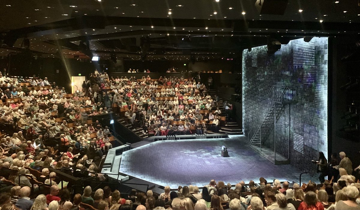 Group outing with ⁦@gjbic⁩ and <a href="/ian_mclarnon/">Ian McLarnon</a> to see Miss Saigon ⁦<a href="/crucibletheatre/">Crucible Theatre</a>⁩ this week. Thank you to the amazing cast, crew and musicians. We absolutely loved it!