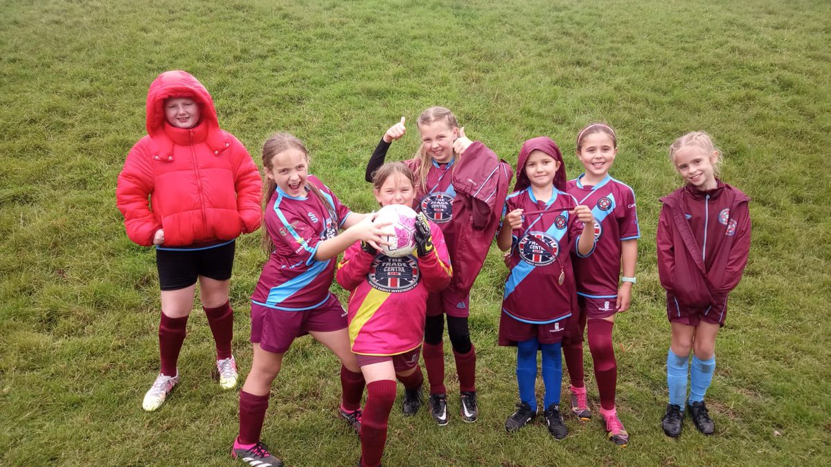 LlanyGirlsAFC's tweet photo. U10s played in the Bristol Rovers tournament yesterday. 

We did well against some strong competitive sides in awful conditions 🌧️

Special mention to Ffion who was Player of the Day. Never stopped running and took her goals well ⚽️👏

#UpTheLlany #GirlsFootball #HerGameToo https://t.co/lQVdVada5K