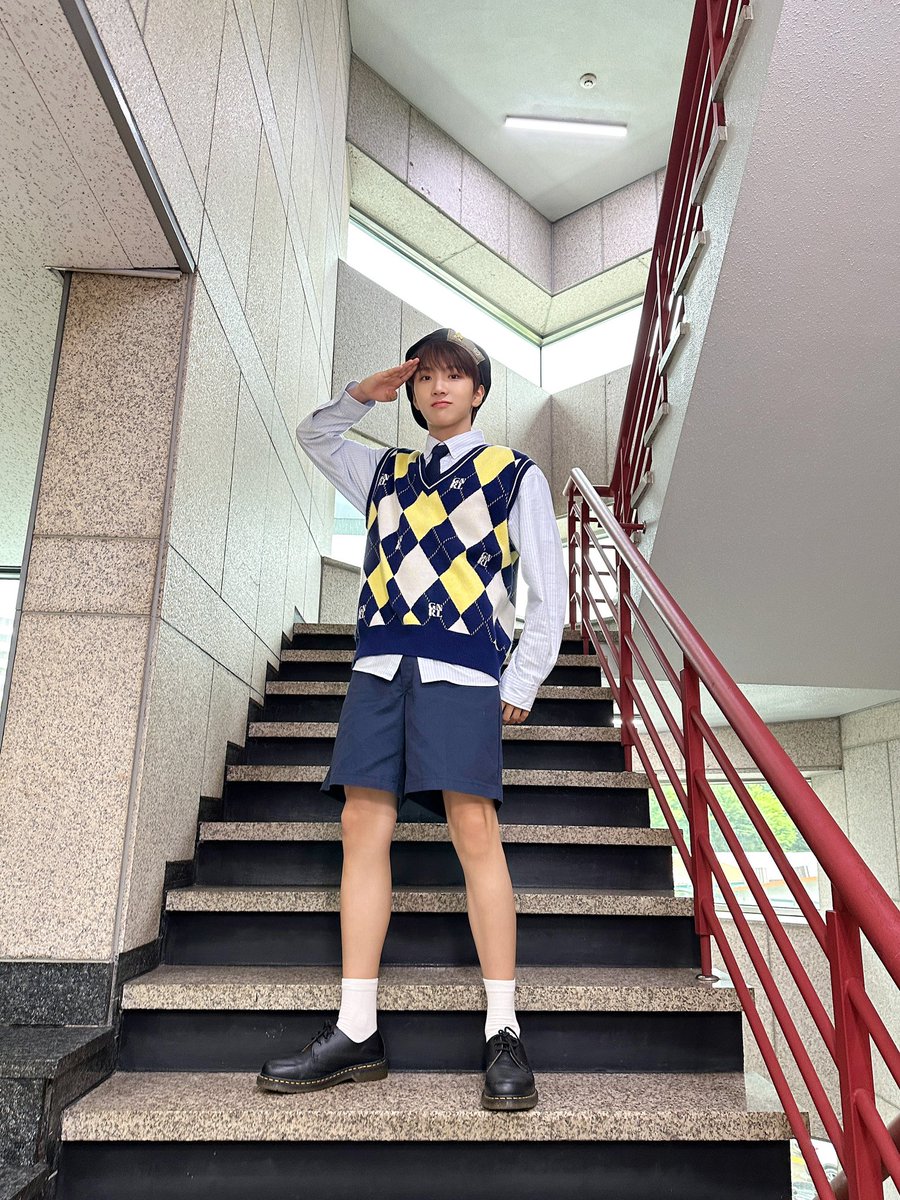 BOYNEXTDOOR_KOZ's tweet image. 230723 인기가요🚪📸

긴장해라 일요일 😎 인기가요 MC운학이 간다!!!

#BOYNEXTDOOR #보이넥스트도어
#운학 #WOONHAK
#아기MC