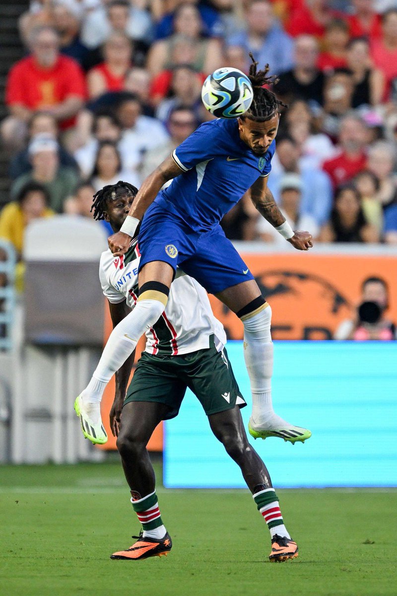 ChelseaPicsHQ's tweet photo. Malo Gusto! #CHEBHA https://t.co/5B2TQecLmU