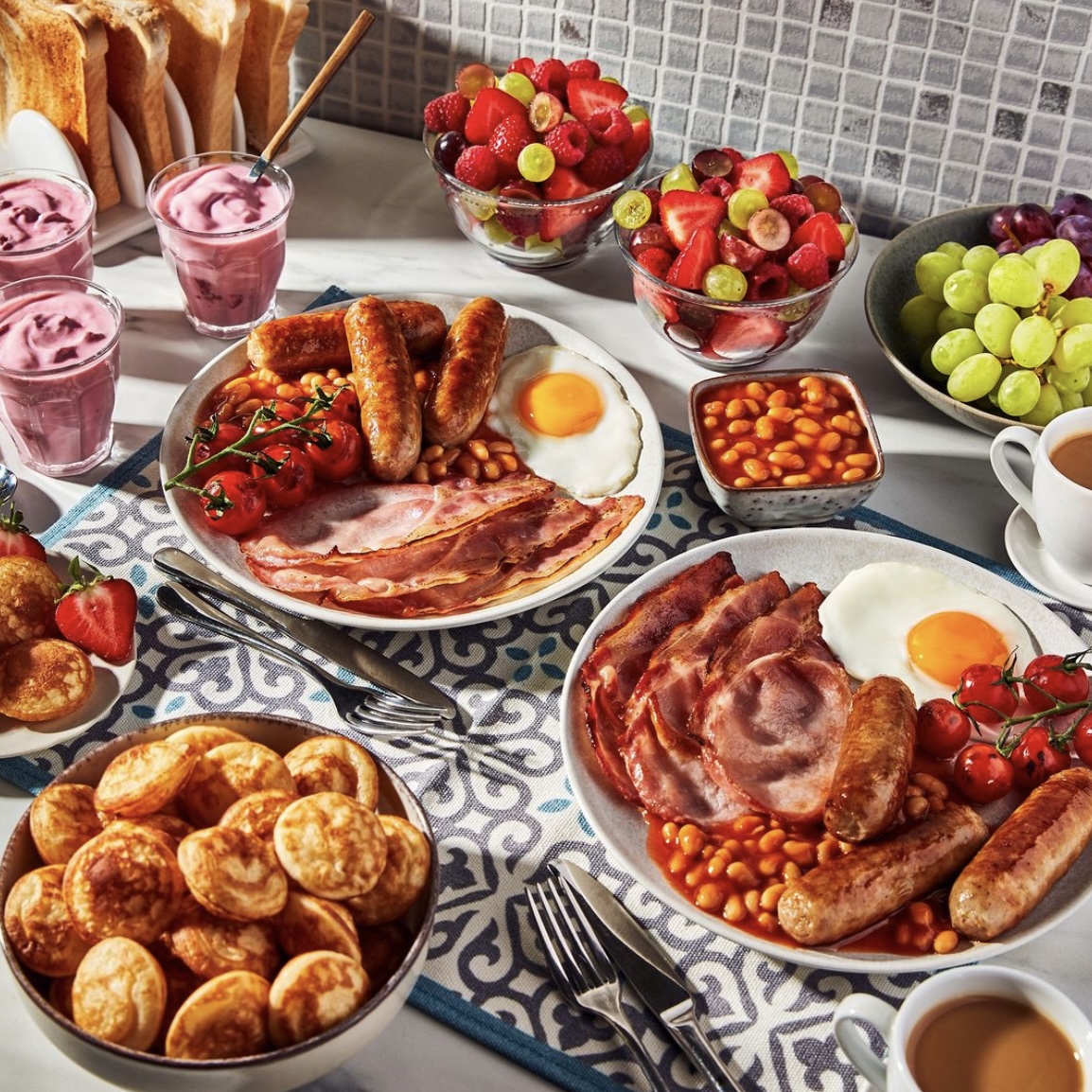 King's Walk Gloucester (@_kingswalkglos) on Twitter photo Are you a sweet or savoury breakfast person? 🥓🍇 We're both! 🤭
Put on a breakfast buffet that has something for everyone from <a href="/IcelandFoods/">Iceland Foods ❄️</a> 🥞🍓
#inspiredgloucester #kingswalk #kingswalkglos #glos #shopping #retail #icelandfoods #saturday #breakfast #breakfastinspo #pancakes Are you a sweet or savoury breakfast person? 🥓🍇 We're both! 🤭
Put on a breakfast buffet that has something for everyone from <a href="/IcelandFoods/">Iceland Foods ❄️</a> 🥞🍓
#inspiredgloucester #kingswalk #kingswalkglos #glos #shopping #retail #icelandfoods #saturday #breakfast #breakfastinspo #pancakes