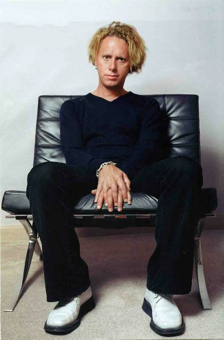 PersonalMode's tweet image. Joyeux anniversaire à Martin Gore qui fête ses 62 ans. #DepecheMode #MartinGore #HappyBirthday
