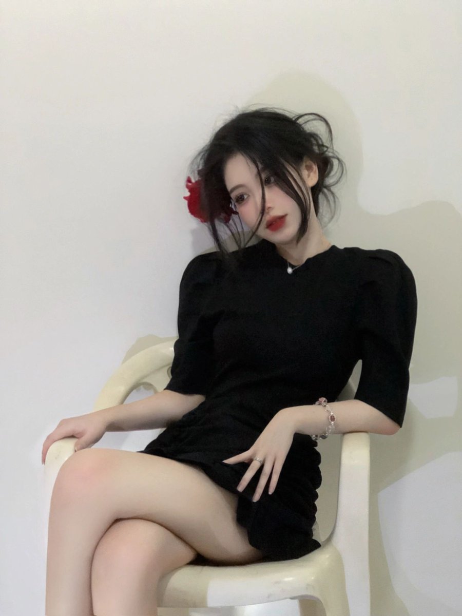 yy15669's tweet photo. 一定要站在自己所热爱的世界里闪闪发光，

这归途尚远，要迷人，且倔强！ https://t.co/Iw9sJTJ5fZ