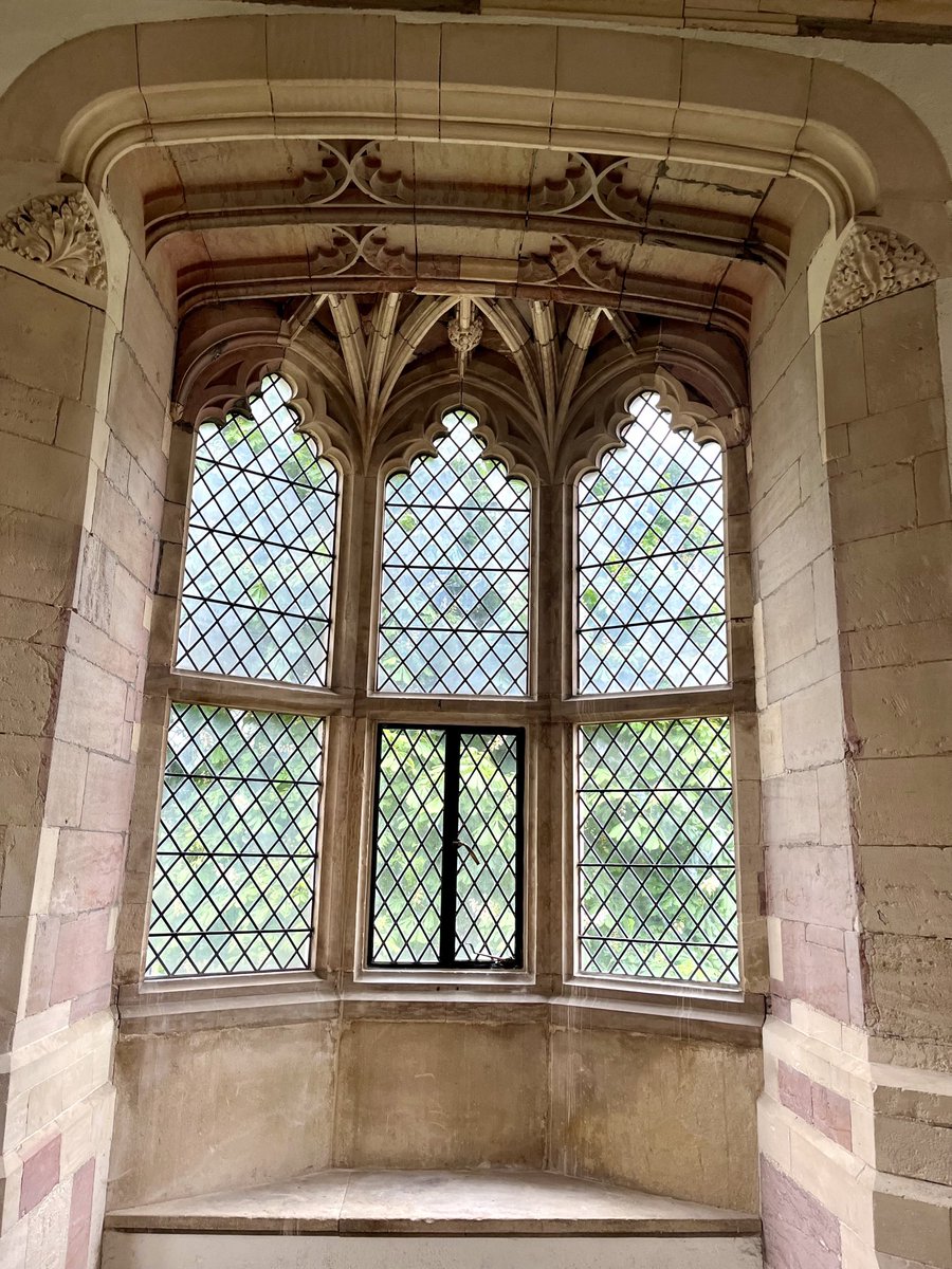 The lovely oriel window in the Alnwick Tower at Lincoln Medieval Bishops’ Palace 😍