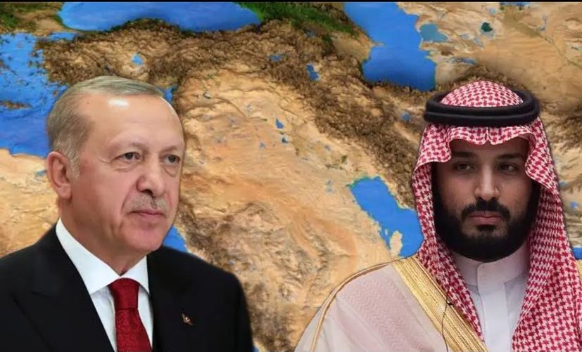 OrhKILINC's tweet photo. "Erdoğan ve Muhammed Bin Salman, Amerika'yı Ortadoğu'dan atıyor."

"Erdoğan ve Bin Salman ilginç bir ikili oluşturuyor."

"Yakınlaşmaları, Rusya'nın Ukrayna'yı işgalinin gölgesinde başladı."

"Putin'in uluslararası kuralları feci şekilde ihlali, her ikisi için kendilerini tutan zincirleri kırmak için bir fırsat sundu."

"Ankara ve Kahire'de barışma yolunda."

"Ne Mısırlı El-Sisi ne de Suud Bin Salman, kendilerinden öncekiler gibi Batı'nın sıkı müttefikleri değiller."

"Ortadoğu'nun despotları, ABD politikasına ve çıkarlarına karşı geliyor."

"Hem Sisi hem de Bin Salman Putin ile yakın ilişki içerisinde, aynı zamanda ABD'nin yüksek teknoloji silahlarını reddetmiyorlar."

"Erdoğan, Putin'i Türkiye'ye davet etti ve yolculuk yapan Ruslar için bir merkez konumunda."

"Suudlar, iran ile diplomatik ilişkileri yeniden başlatıyor, Erdoğan İran-Türkiye ticaretini ileri taşıyor ve bunu altınla da yaparak iran'ın yaptırımları aşmasına yardımcı oluyor."

"Ortadoğu yeni bir karmaşa içerisinde ve bölgesel güçler, ittifaklarını ve düşmanlıklarını yeniden düzenliyorlar."

"ABD, Ortadoğu'daki merkezi rolünü kaybederken Erdoğan ve Bin Salman gibi akıllı güçler merkeze oturuyor."
