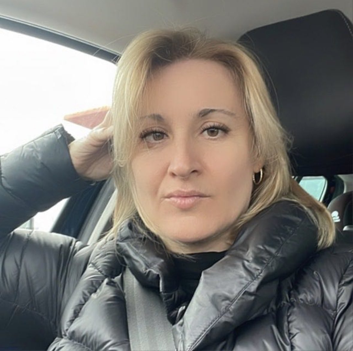 Raconizmm's tweet photo. ❌Important warning⛔️

This woman's name is Beata. She supposedly handles Tonedyex's transactions. It's nicer to talk to a robot. Because you are talking to a software. They have set up a nice scam system. Do not give your money to her.
#Tonedyex 
#TonedyexUs https://t.co/UknVNWW0Eq