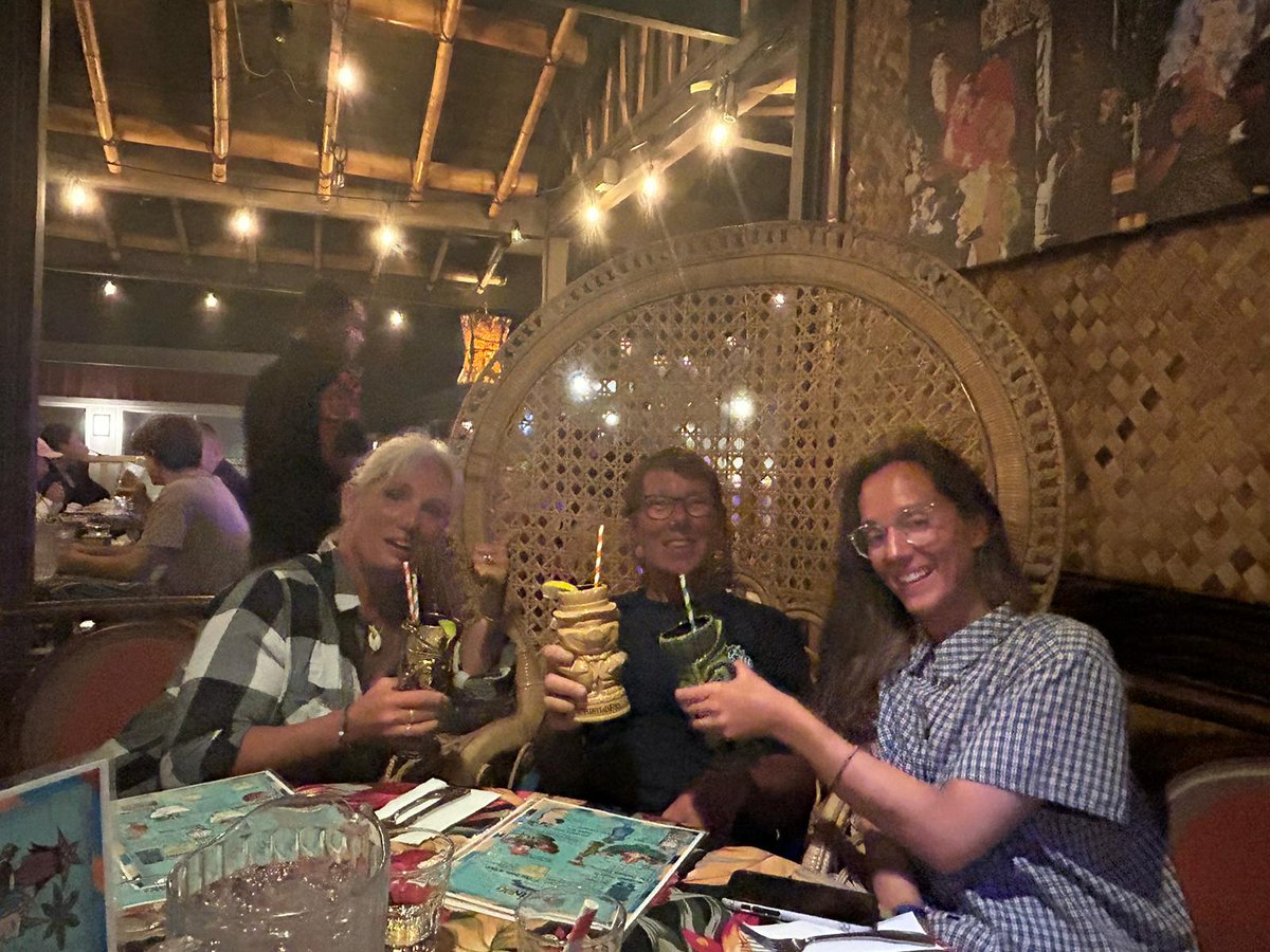 Row Aurora tweet media