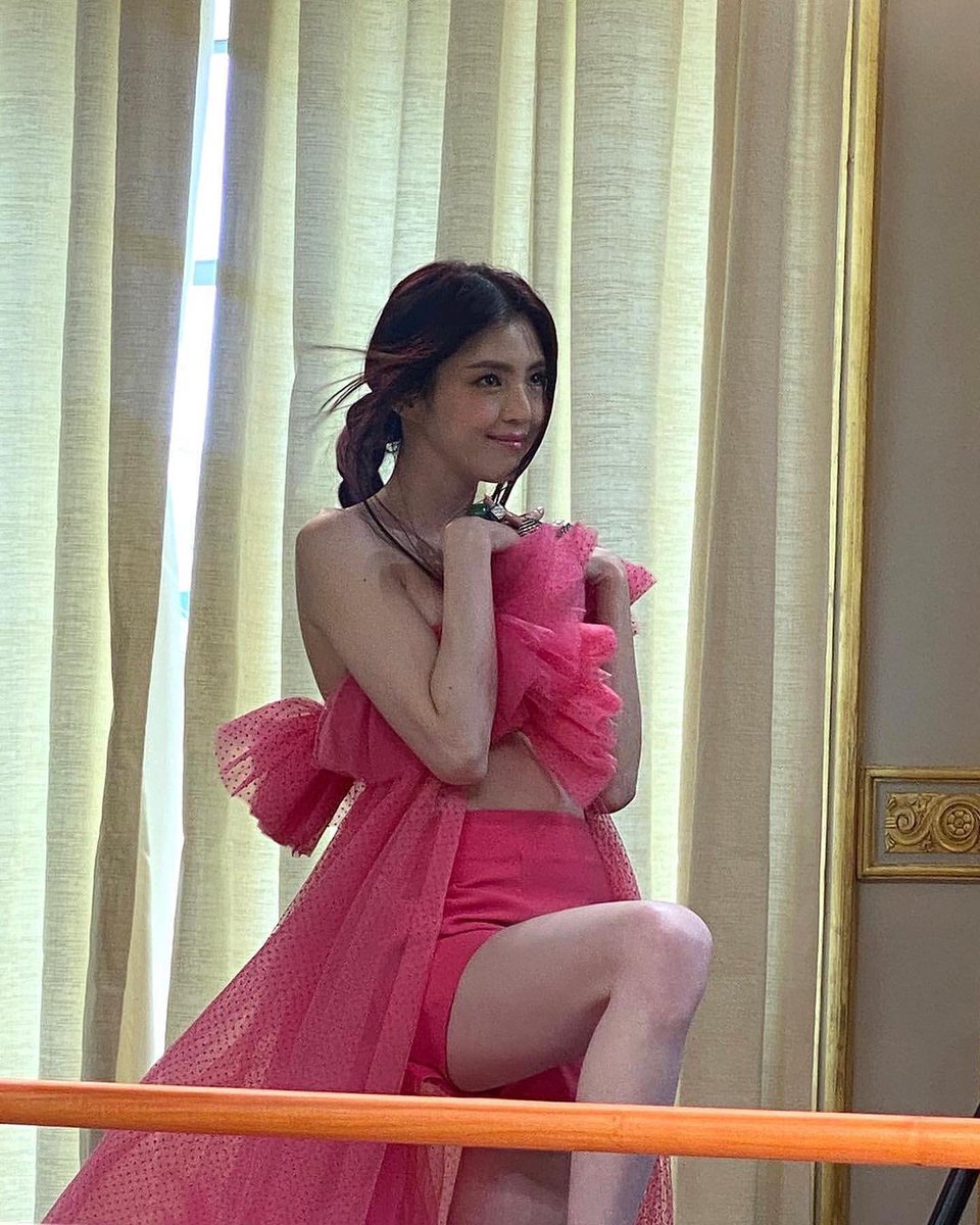 she's so babie😭❤️