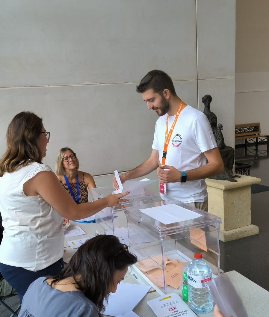 jordiplavalor's tweet photo. Sumem per la dignitat, el futur i els drets humans! https://t.co/RSMq3sV1sm