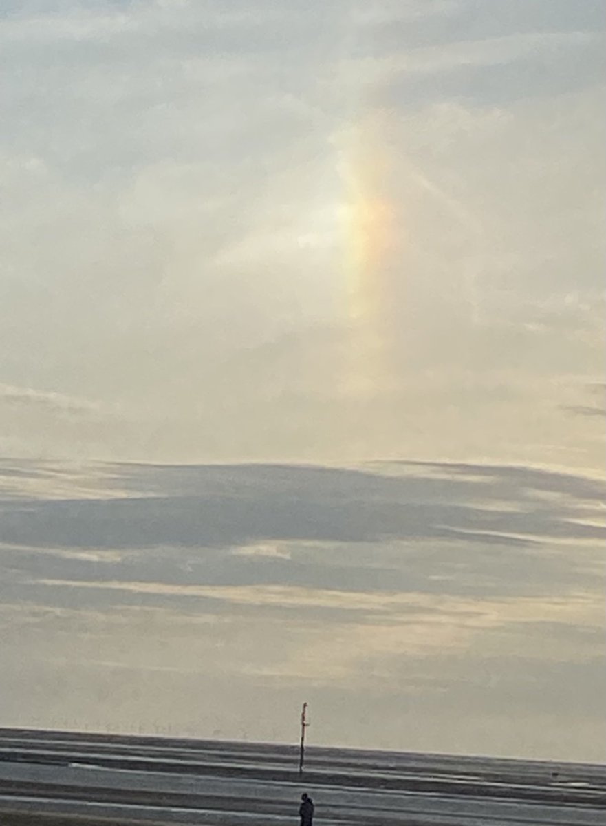 jools4g's tweet photo. ⁦@SundayBrunchC4⁩, not a rainbow or aurora borealis but I saw this along with 200 others during a beach yoga session by @yoga with Vicky, from Leasowe Bay. https://t.co/unLnl1BdMR