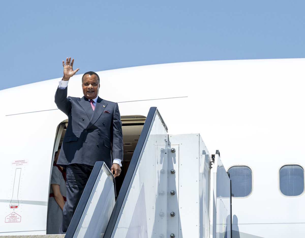 UrugwiroVillage's tweet photo. President Kagame bids farewell to President @SassouNGuesso_ of the Republic of Congo, as he concludes his three-day State Visit. https://t.co/dPjFIyRxMj