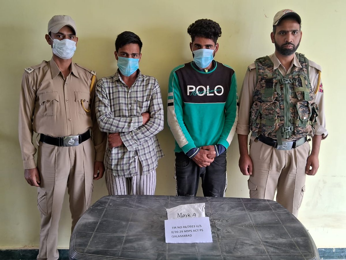 Police Station Qalamabad arrests two peddlers with 150 gm of charas. FIR No.46/2023 registered under NDPS Act in Police Station Qalamabad. @JmuKmrPolice @KashmirPolice @DIGBaramulla #SayNoToDrugs.