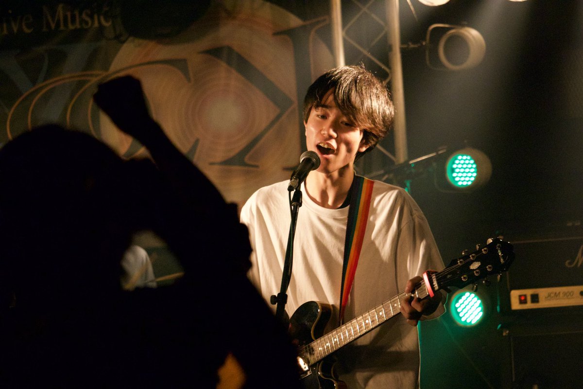 G_D_C_A's tweet photo. 🎥G.D.C レポート📝
2023.7.22

☀️@GOZ_o_f ☀️

会場が１つに🤩👊

新体制のG-OZが作り上げる
会場の空気は以前より増して
もっとライブバンドに進化していた🔥

ありがとう🤙

🌙G-OZ🌙 https://t.co/kPoBveIq0j
